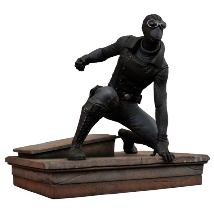 Estatua Spiderman traje negro Spiderman Marvel 18cm — vista adicional del producto